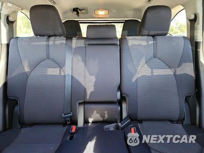 Zdjęcie 10 z 13 samochodu: 2021 TOYOTA HIGHLANDER LE VIN:5TDBZRBH1MS529790 - miniatura