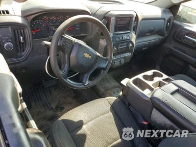 Zdjęcie 8 z 13 samochodu: 2021 CHEVROLET SILVERADO C1500 VIN:3GCNWAEF5MG327339 - miniatura