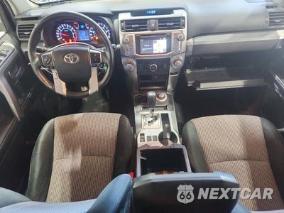 Zdjęcie 8 z 13 samochodu: 2017 TOYOTA 4RUNNER SR5 VIN:JTEBU5JR8H5445765 - miniatura