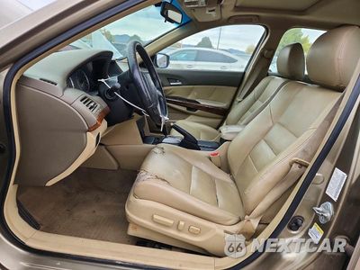 Zdjęcie 7 z 13 samochodu: 2008 HONDA ACCORD EXL VIN:1HGCP268X8A128996 - miniatura