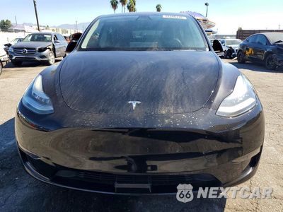 Piąte zdjęcie samochodu w środku: 2022 TESLA MODEL Y VIN:7SAYGDEE2NF352079 - miniatura