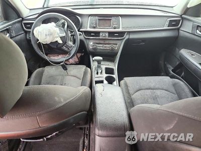 Zdjęcie 8 z 12 samochodu: 2017 KIA OPTIMA LX VIN:5XXGT4L36HG158839 - miniatura