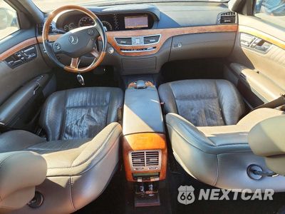 Zdjęcie 8 z 12 samochodu: 2007 MERCEDES-BENZ S 550 VIN:WDDNG71X87A116370 - miniatura