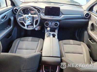 Zdjęcie 8 z 14 samochodu: 2025 CHEVROLET BLAZER 2LT VIN:3GNKBCR42SS216915 - miniatura
