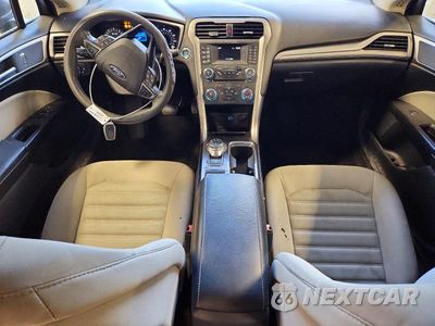 Zdjęcie 8 z 13 samochodu: 2018 FORD FUSION S VIN:3FA6P0G79JR118449 - miniatura