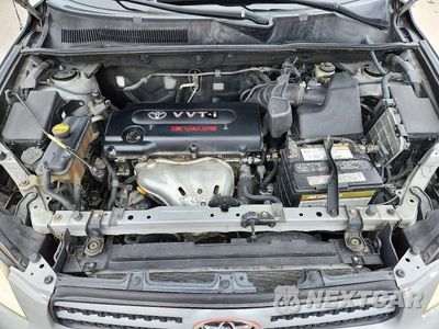 Zdjęcie 12 z 13 samochodu: 2006 TOYOTA RAV4 BASE VIN:JTMBD33V265004536 - miniatura
