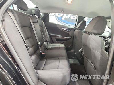 Zdjęcie 10 z 12 samochodu: 2023 CHEVROLET MALIBU LT VIN:1G1ZD5ST1PF184462 - miniatura