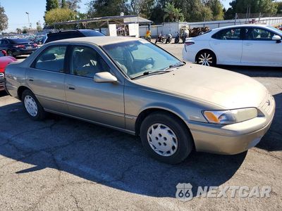 Czwarte zdjęcie samochodu z boku: 1998 TOYOTA CAMRY LE VIN:JT2BG22K1W0176460 - miniatura