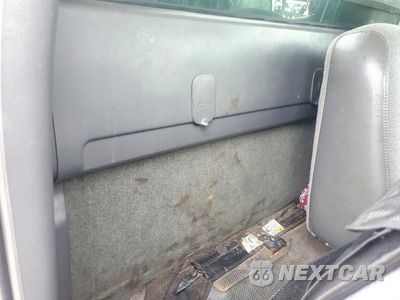 Zdjęcie 10 z 12 samochodu: 2004 CHEVROLET SILVERADO K2500 HEAVY DUTY DUMP TRUCK VIN:1GCHK24U84E368358 - miniatura