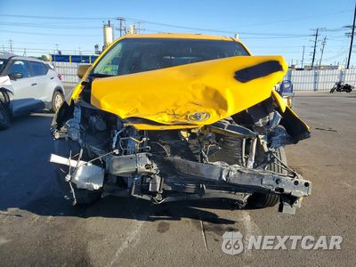 Piąte zdjęcie samochodu w środku: 2017 TOYOTA SIENNA LE VIN:5TDKZ3DCXHS804240 - miniatura