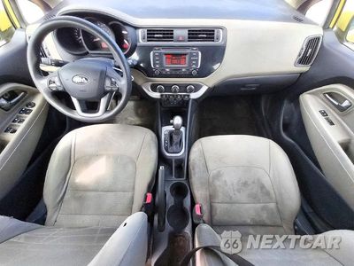 Zdjęcie 8 z 13 samochodu: 2016 KIA RIO LX VIN:KNADM4A37G6658604 - miniatura