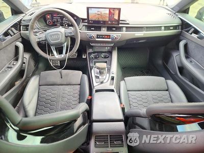 Zdjęcie 8 z 12 samochodu: 2025 AUDI RS5 VIN:WUAAWCF57SA901034 - miniatura