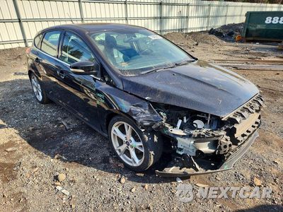 Czwarte zdjęcie samochodu z boku: 2016 FORD FOCUS TITANIUM VIN:1FADP3N28GL256510 - miniatura