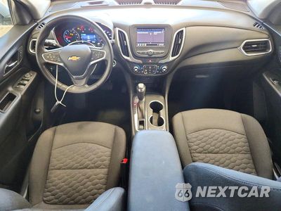 Zdjęcie 8 z 13 samochodu: 2020 CHEVROLET EQUINOX LT VIN:3GNAXKEV3LS545078 - miniatura