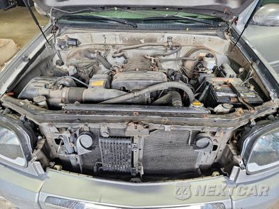 Zdjęcie 11 z 12 samochodu: 2006 TOYOTA TUNDRA DOUBLE CAB SR5 VIN:5TBDT44186S544277 - miniatura