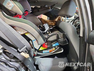 Zdjęcie 10 z 12 samochodu: 2013 HYUNDAI ELANTRA GLS VIN:5NPDH4AE5DH379937 - miniatura