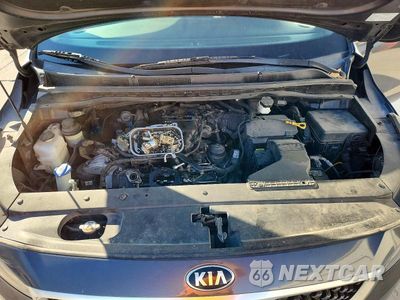 Zdjęcie 11 z 12 samochodu: 2017 KIA SEDONA EX VIN:KNDMC5C19H6255622 - miniatura