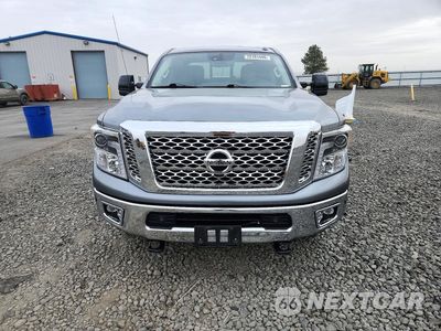 Piąte zdjęcie samochodu w środku: 2018 NISSAN TITAN XD SL VIN:1N6BA1F4XJN537238 - miniatura