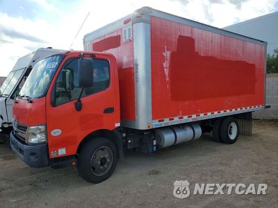 2017 HINO 195 BOX TRUCK JHHSDM2H5HK005568 - główne zdjęcie licytacji z USA - miniatura