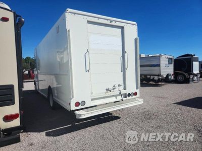 Trzecie zdjęcie samochodu z tyłu: 2017 FORD F59 VIN:1F65F5KYXH0A10117 - miniatura
