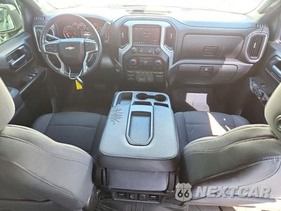 Zdjęcie 8 z 13 samochodu: 2019 CHEVROLET SILVERADO K1500 LT VIN:3GCUYDED4KG157669 - miniatura