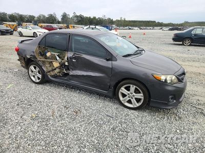 Czwarte zdjęcie samochodu z boku: 2013 TOYOTA COROLLA S VIN:5YFBU4EE2DP091583 - miniatura