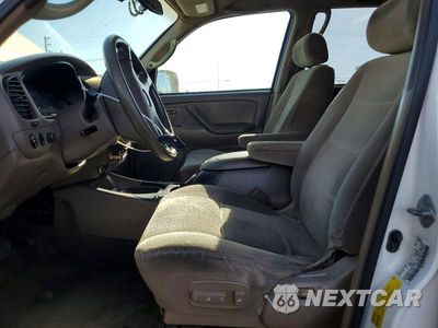 Zdjęcie 7 z 13 samochodu: 2001 TOYOTA SEQUOIA SR5 VIN:5TDZT34A71S057040 - miniatura