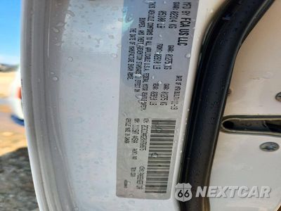 Zdjęcie 13 z 13 samochodu: 2019 CHRYSLER 300 TOURING VIN:2C3CCAAG2KH760875 - miniatura