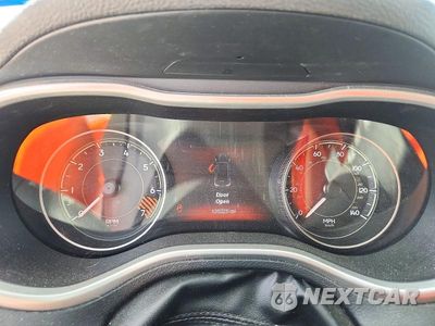 Zdjęcie 9 z 13 samochodu: 2014 JEEP CHEROKEE LIMITED VIN:1C4PJMDB0EW108704 - miniatura
