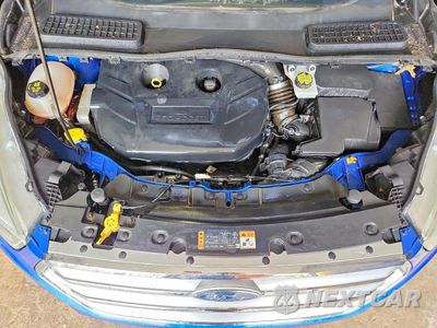 Zdjęcie 12 z 13 samochodu: 2017 FORD ESCAPE SE VIN:1FMCU9G9XHUA11422 - miniatura