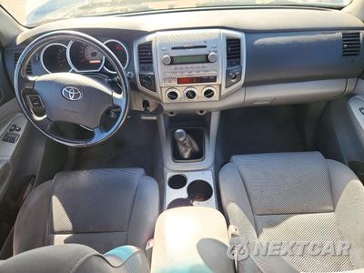 Zdjęcie 8 z 13 samochodu: 2005 TOYOTA TACOMA ACCESS CAB VIN:5TEUU42N15Z035563 - miniatura