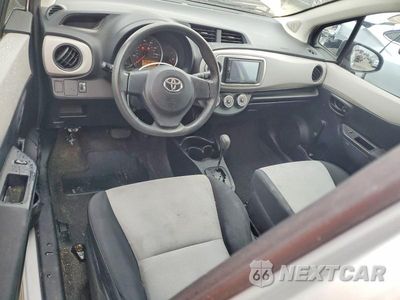 Zdjęcie 8 z 12 samochodu: 2014 TOYOTA YARIS 3-DOOR L VIN:JTDJTUD39ED576323 - miniatura