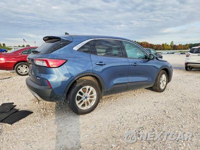 Trzecie zdjęcie samochodu z tyłu: 2020 FORD ESCAPE SE VIN:1FMCU9G67LUB85334 - miniatura