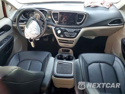 Zdjęcie 8 z 13 samochodu: 2024 CHRYSLER PACIFICA TOURING L VIN:2C4RC3BG0RR204701 - miniatura