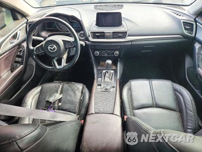 Zdjęcie 8 z 12 samochodu: 2018 MAZDA 3 TOURING VIN:3MZBN1L30JM188262 - miniatura