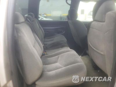 Zdjęcie 10 z 12 samochodu: 2005 CHEVROLET SILVERADO K3500 VIN:1GCJK33215F809640 - miniatura