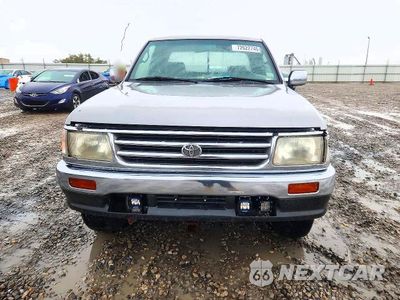 Piąte zdjęcie samochodu w środku: 1995 TOYOTA T100 SR5 VIN:JT4VD22F1S0012264 - miniatura
