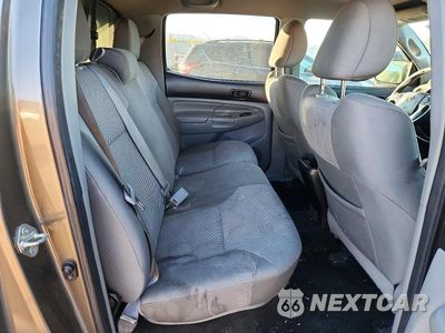 Zdjęcie 11 z 13 samochodu: 2014 TOYOTA TACOMA V6 VIN:3TMLU4EN7EM159745 - miniatura