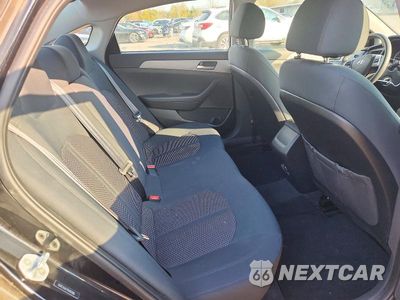 Zdjęcie 10 z 13 samochodu: 2019 HYUNDAI SONATA SE VIN:5NPE24AF7KH811388 - miniatura
