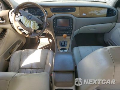 Zdjęcie 8 z 13 samochodu: 2004 JAGUAR S-TYPE VIN:SAJEA01T14FN09112 - miniatura