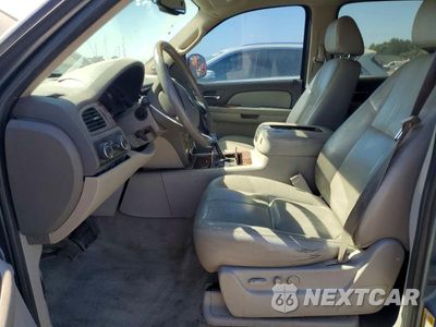 Zdjęcie 7 z 13 samochodu: 2008 CHEVROLET SUBURBAN K1500 LS VIN:3GNFK16308G133268 - miniatura