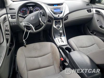 Zdjęcie 8 z 12 samochodu: 2012 HYUNDAI ELANTRA GLS VIN:5NPDH4AE3CH098072 - miniatura