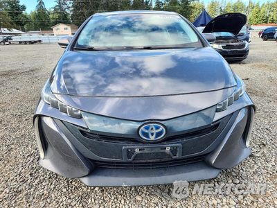 Piąte zdjęcie samochodu w środku: 2018 TOYOTA PRIUS PRIME PREMIUM VIN:JTDKARFP4J3092938 - miniatura