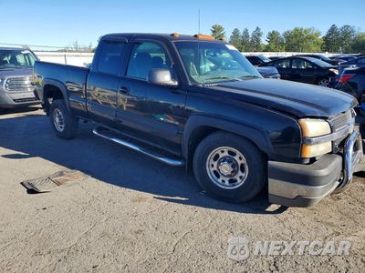 Czwarte zdjęcie samochodu z boku: 2003 CHEVROLET SILVERADO K2500 HEAVY DUTY VIN:1GCHK29U53E144455 - miniatura
