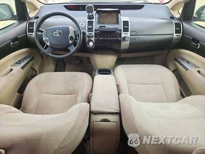 Zdjęcie 8 z 12 samochodu: 2005 TOYOTA PRIUS BASE VIN:JTDKB22U650132542 - miniatura