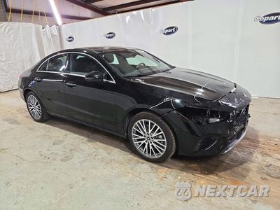 Czwarte zdjęcie samochodu z boku: 2025 MERCEDES-BENZ CLA 250 VIN:W1K5J4GB5SN527089 - miniatura