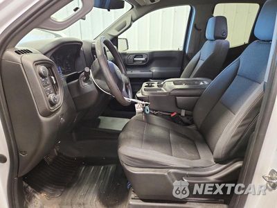 Zdjęcie 7 z 12 samochodu: 2020 CHEVROLET SILVERADO K1500 VIN:1GCRYAEHXLZ350207 - miniatura