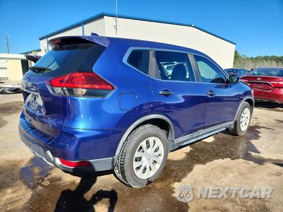 Trzecie zdjęcie samochodu z tyłu: 2017 NISSAN ROGUE S VIN:KNMAT2MT0HP545338 - miniatura