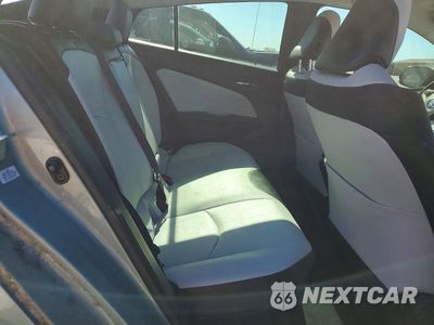Zdjęcie 10 z 13 samochodu: 2017 TOYOTA PRIUS THREE TOURING VIN:JTDKARFUXH3030895 - miniatura