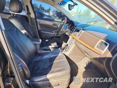 Zdjęcie 7 z 12 samochodu: 2011 LINCOLN MKZ VIN:3LNHL2JC4BR771798 - miniatura